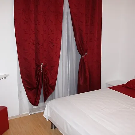 6058a Apartment Tucepi